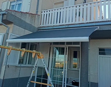 ELAN Instalaciones – toldos en Villares de la Reina (foto 6 de 11)