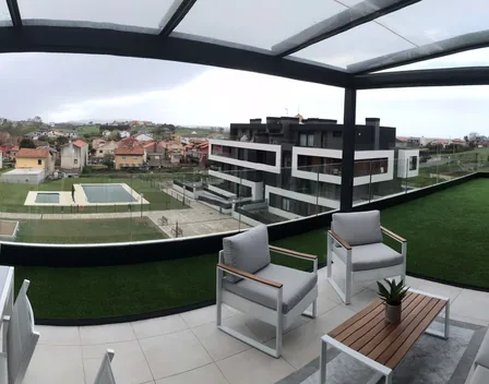 Soluciona Proyectos – toldos en Igollo de Camargo (foto 5 de 11)
