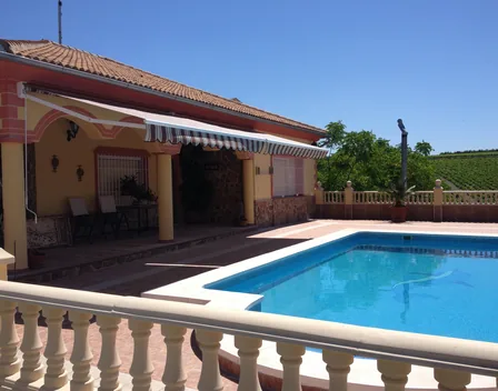 TOLDOS Y VENTANAS JIMÉNEZ,S.L. – toldos en Montilla (foto 7 de 11)